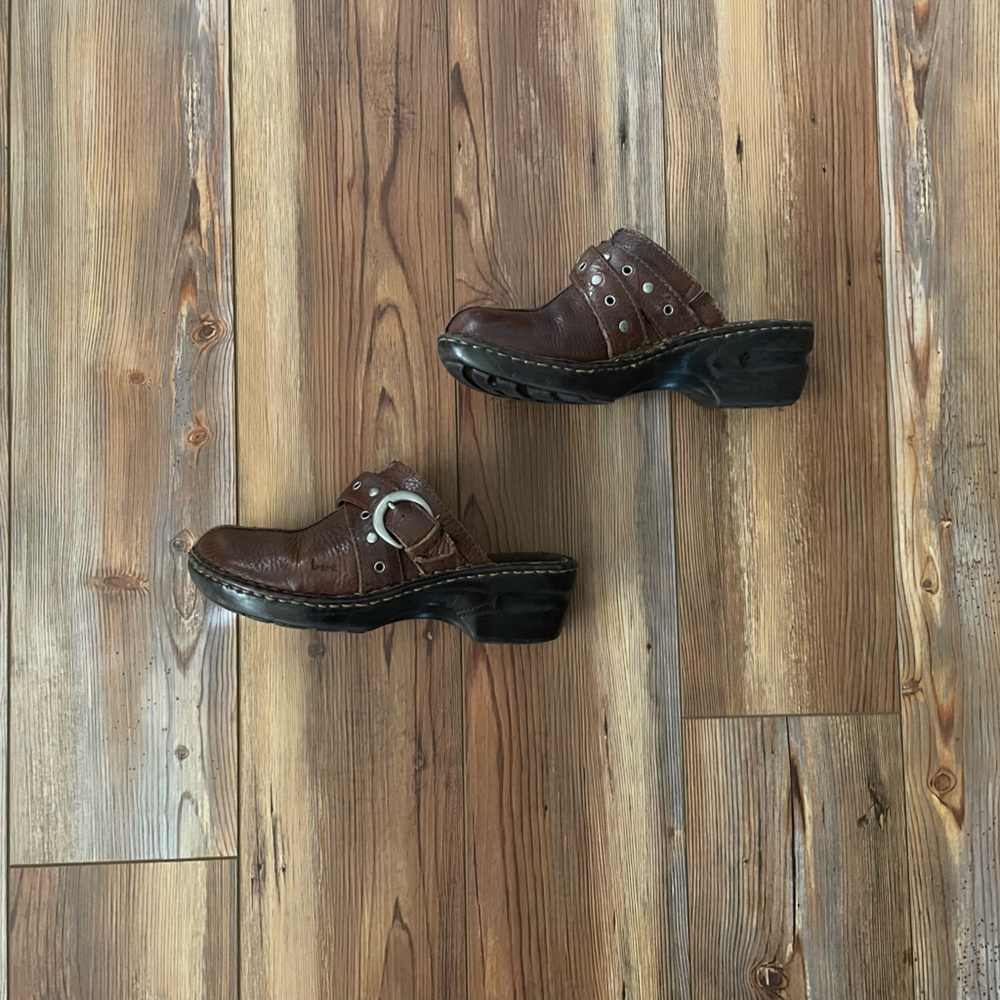Women’s Brown Born  Leather Shoes